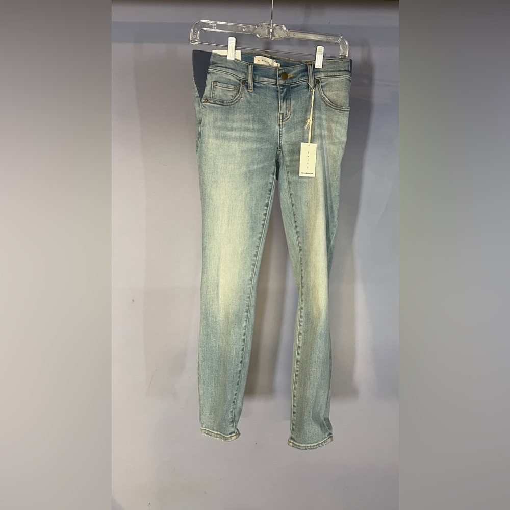 Hatch ‘The Slim’ Maternity - Light Wash Jeans - Petite/XS